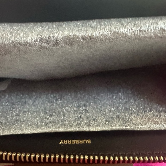 Burberry Ellerby Black Leather Icon Stripe Canvas Zip Around Continental Wallet - Picture 2 of 8